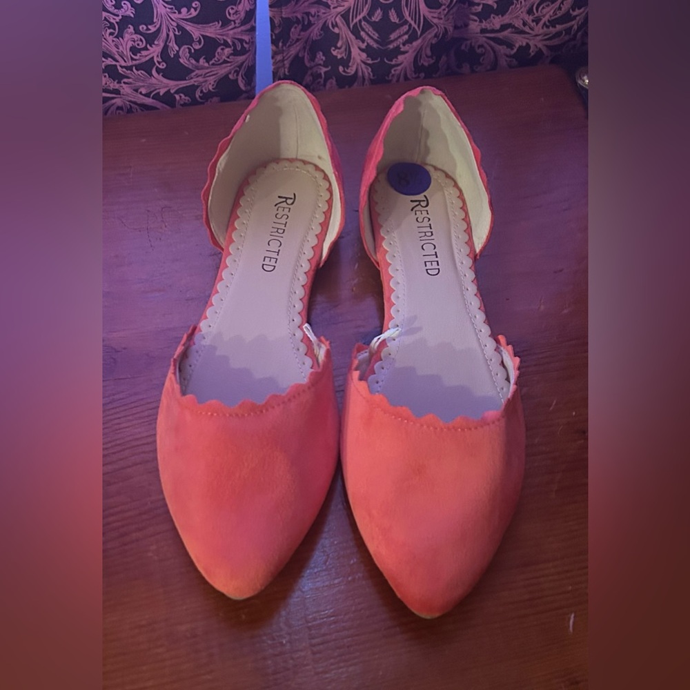 Dainty Flats